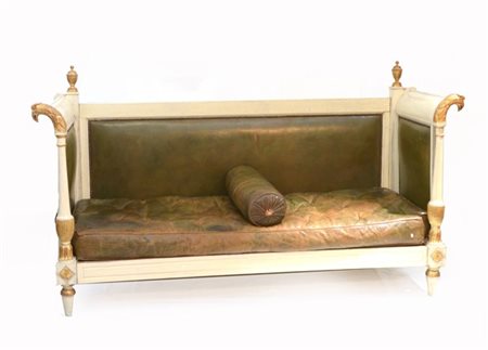 Divano in legno laccato avorio, intagliato e dorato, secolo XIX (cm 214x118x80)