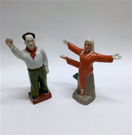 Due sculture in ceramica policroma raffiguranti Mao Zedong e ballerina 
Cina, s