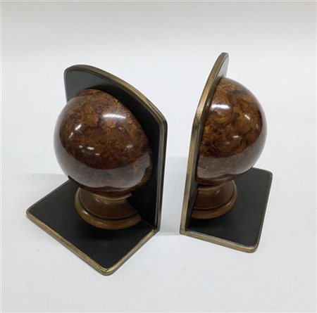 Lotto composto da un servomuto e due fermalibri decorati a sfera (difetti)