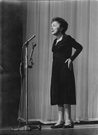 Pierluigi Praturlon Edith Piaf 1950 ca.

Fotografia originale alla gelatina sali