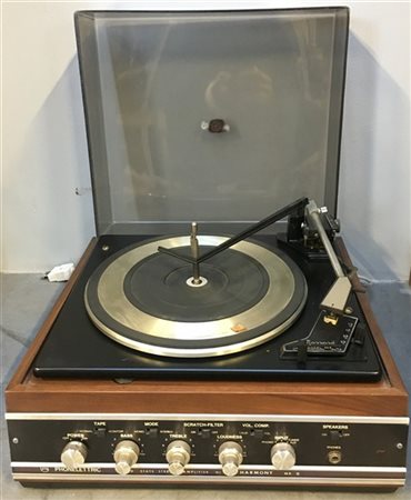 Giradischi con cassa in legno marchiato Garrard (difetti)