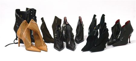 PACIOTTI, GIANMARCO LORENZI
Lotto di otto stivaletti con tacco in pelle di dive