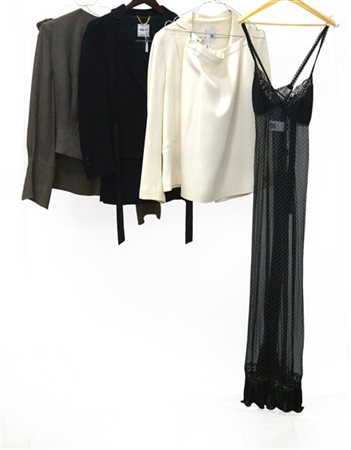 MOSCHINO 
Lotto composto da tre completi di cui due, giacca con gonna e uno, ca