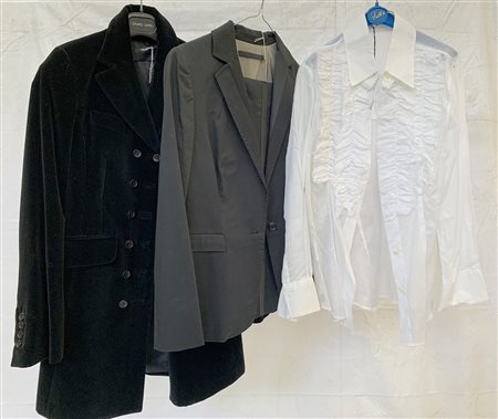 ERMANNO SCERVINO 
Lotto composto da uno smoking in cotone e raso nero, una cami