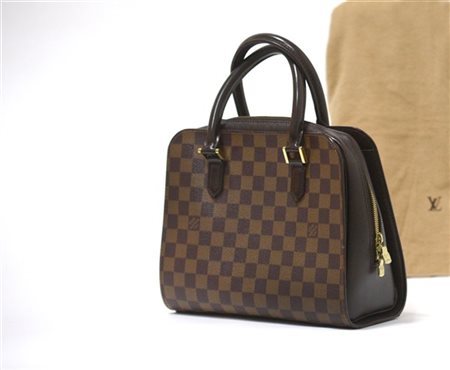 LOUIS VUITTON 
Borsa a mano "Triana" in tela damier ebène e pelle, dettagli in