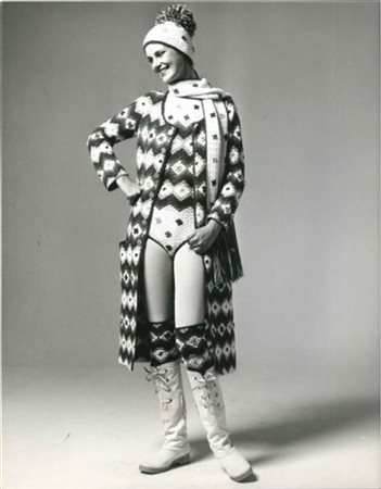 Una stampa fotografica vintage alla gelatina sali d'argento con passepartout pe