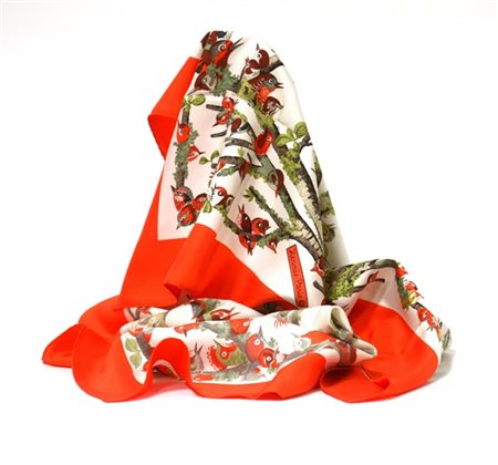 HERMÈS 
Foulard in seta "Bocage", Anne Gavarni 1971, fondo avorio bordo rosso g