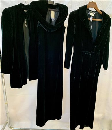 GIORGIO ARMANI, EMPORIO ARMANI
Lotto composto da un abito lungo con collo scial