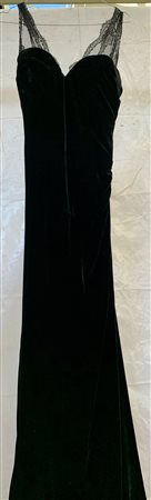 ERMANNO SCERVINO 
Abito lungo in velluto nero e spalline in pizzo (tg. 40)