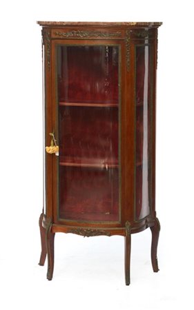 Vetrinetta ad un'anta decorata da profili, fregi e guarnizioni in metallo cesel