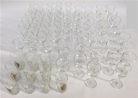 Parti di servizi in cristallo composti da dieci bicchieri cilindrici decorati c