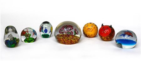 Manifattura di Murano
Lotto composto da sette presse papiers a murrine di diver