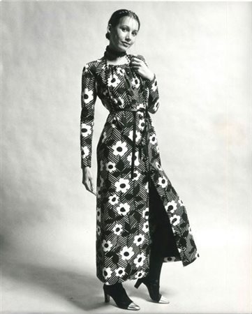 Quattro stampe fotografiche vintage alla gelatina sali d'argento, Guilbert, Bal