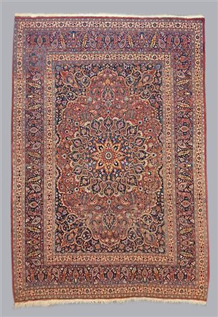 Tappeto Dorosh, Persia secolo XX.
Decoro a medaglione polilobato su fondo rosso