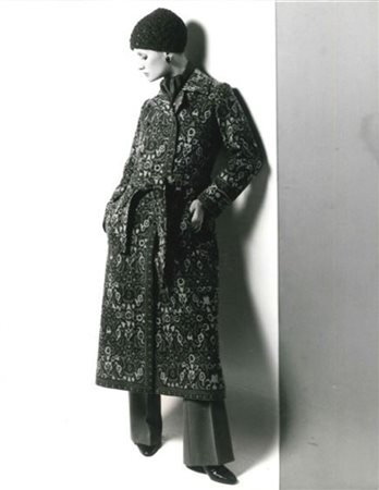 Quattro stampe fotografiche vintage alla gelatina sali d'argento per Yves Saint