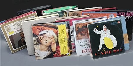 Scatola contenente vari vinili (difetti)