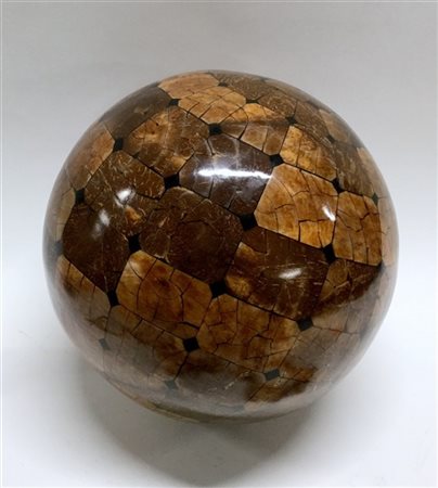 Elemento decorativo a forma di sfera in materiale plastico (d. cm 35) (lievi di