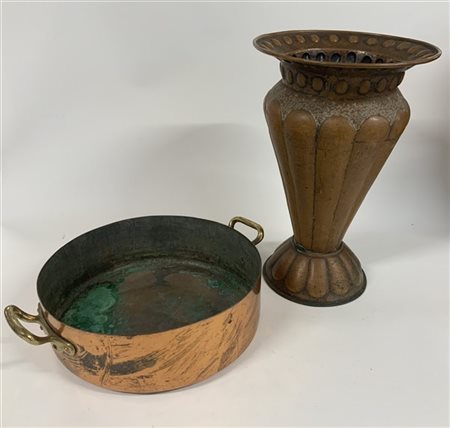 Lotto composto da un casseruola e un portaombrelli in rame (h cm 56) (difetti)