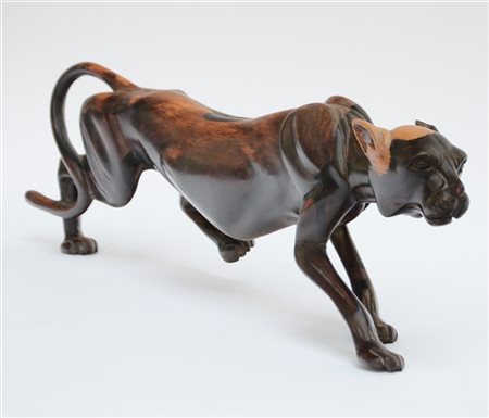 Scultura in palissandro raffigurante una pantera (l cm 60)