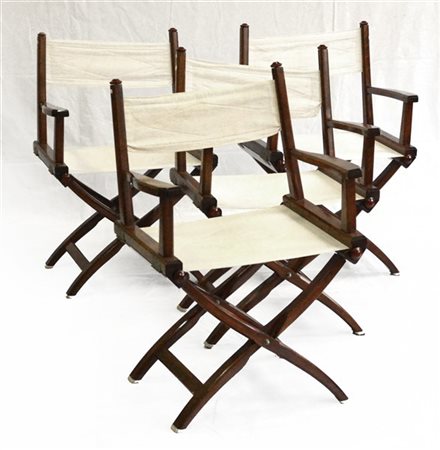 Gruppo di quattro sedie da regista con struttura in legno massello, seduta e sc