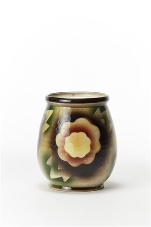 Vaso in ceramica smaltata sotto vetrina nei toni del bruno e verde su fondo ocr