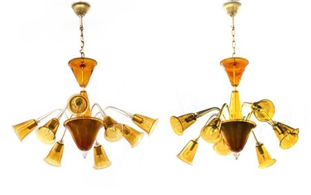 La Murrina Coppia di lampadari a otto luci in vetro soffiato ambrato, braccia in