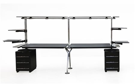 Norman Foster Scrivania a doppia postazione con due cassettiere laterali e ripia