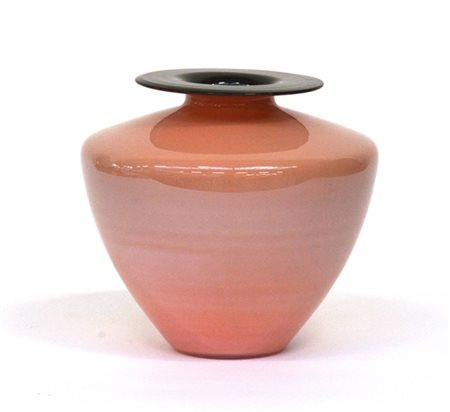 Vaso a collo stretto e bocca svasata in vetro incamiciato rosa e ametista scuro