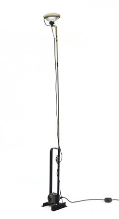 Achille Castiglioni (1918-2002) e Pier Giacomo Castiglioni (1913-1968) Lampada d