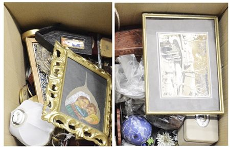 Lotto composto da due cartoni contenenti oggetti vari (difetti)