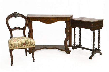 Lotto composto da un tavolino porta lavoro, un sedia e una piccola console del