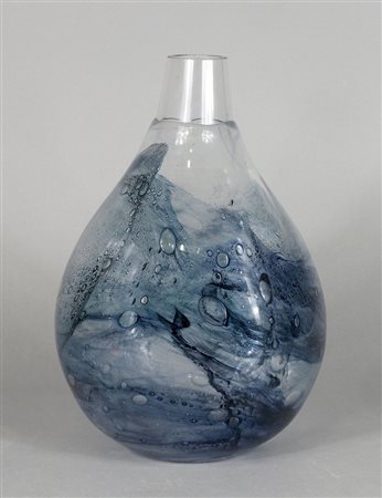 Vaso in vetro decorato a bolle d'aria. Disegno di E. Englund. Etichetta sotto...