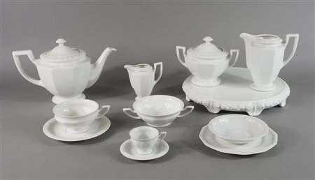 Rosenthal: parte di servizio da caffè e thè in porcellana bianca composto da...