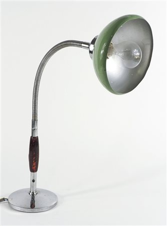 Lampada "ministeriale" da tavolo, snodabile.