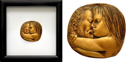 Emilio Greco BACIO bassorilevo in bronzo, entro teca, diam. cm 8 firmato