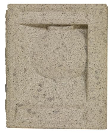 Stephen Cox URNA pietra peperino, cm 50x42x10 sul retro: firma e data...