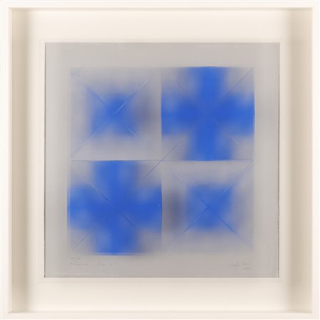 ALBERTO BIASI Progetto S4, trasparenza cinetica in blu su fondo grigio chiaro.