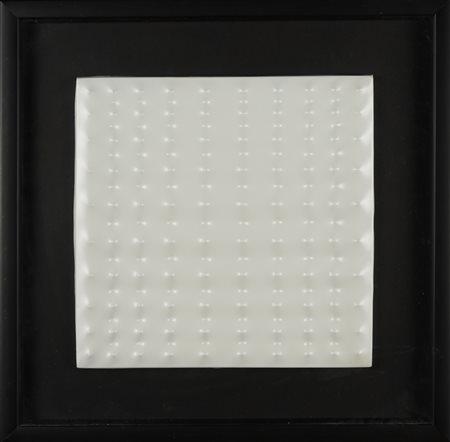 ENRICO CASTELLANI Senza titolo.