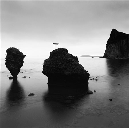 Michael Kenna (1953)  - Rock formations study 1, Yoichi, Japan, 2002