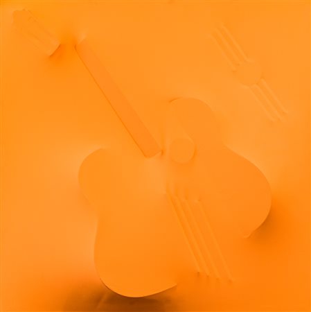 GIANFRANCO MIGLIOZZI (1941) - Chitarra scomposta in arancione