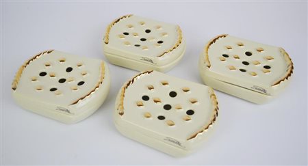 QUATTRO PORTA SAPONETTE IN CERAMICA cm 12x10