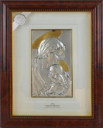 UN BASSORILIEVO raffigurante madonna con bambino e realizzato su lamina in...