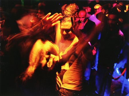 BOLOGNINI FRANCESCO (n. 1979) Born to drink. Fotografia su forex. Cm 30x40.