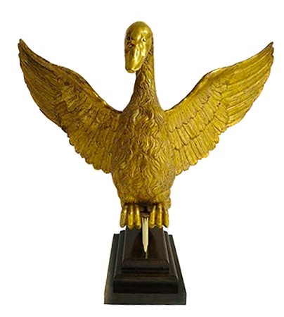 Scultura in legno dorato a foglia a meccata. Sicilia XVIII secolo. Cigno con...