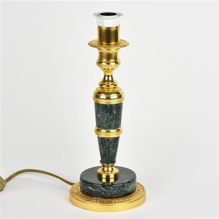 CANDELIERE in metallo dorato e marmo verde montato a elettricità cm 27