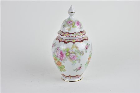 POTICHE IN PORCELLANA con decalcografie a mazzetti di rose, G. T. Collection...