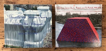 CHRISTO E JEANNE-CLAUDE - Lotto unico di 2 cataloghi relativi a singoli progetti