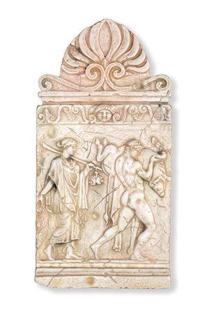 Stele in marmo bianco.