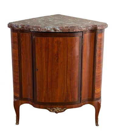 CANTONALE DELORME, metà del XVII secolo. Realizzato in massello di rovere,...