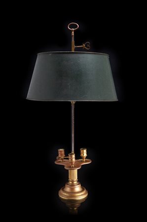 Lampada bouillotte a tre fiamme in bronzo dorato, saliscendi con paralume in me